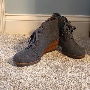 Dr Scholls wool wedge boots 9